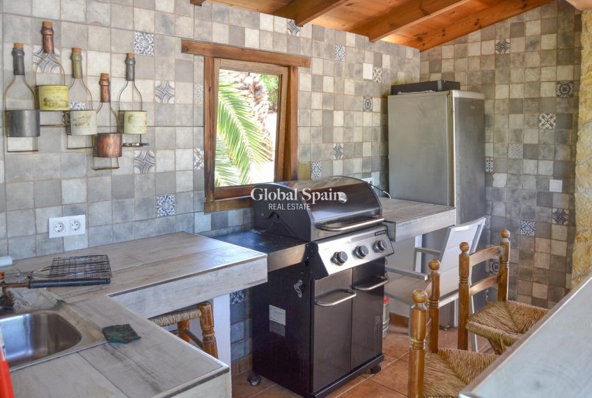 Venta - VILLA -
PEDREGUER - Inland