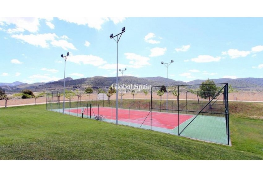 Venta - VILLA -
PENÀGUILA - Inland