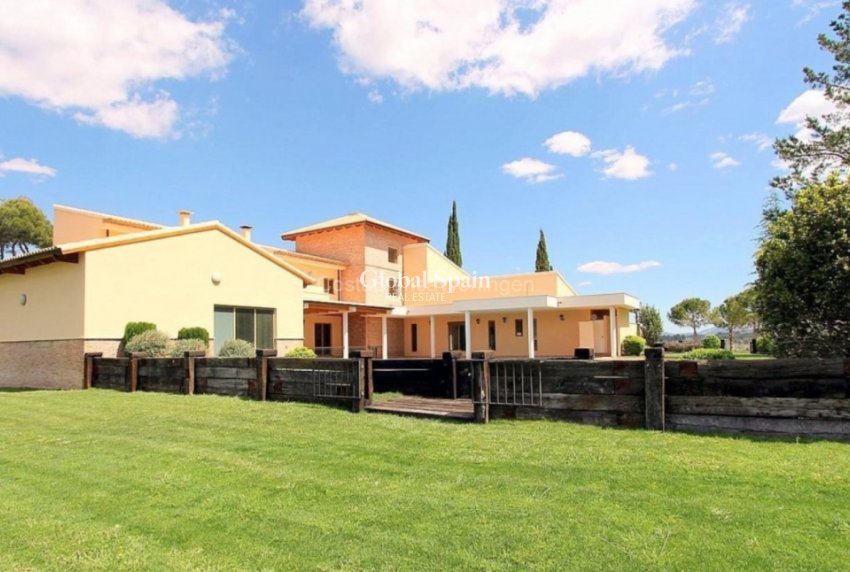 Venta - VILLA -
PENÀGUILA - Inland