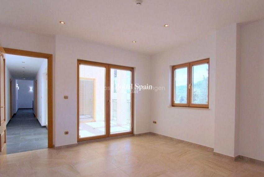 Venta - VILLA -
PENÀGUILA - Inland