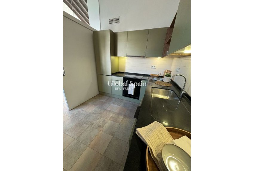 Venta - VILLA -
PERALEJA GOLF - Inland