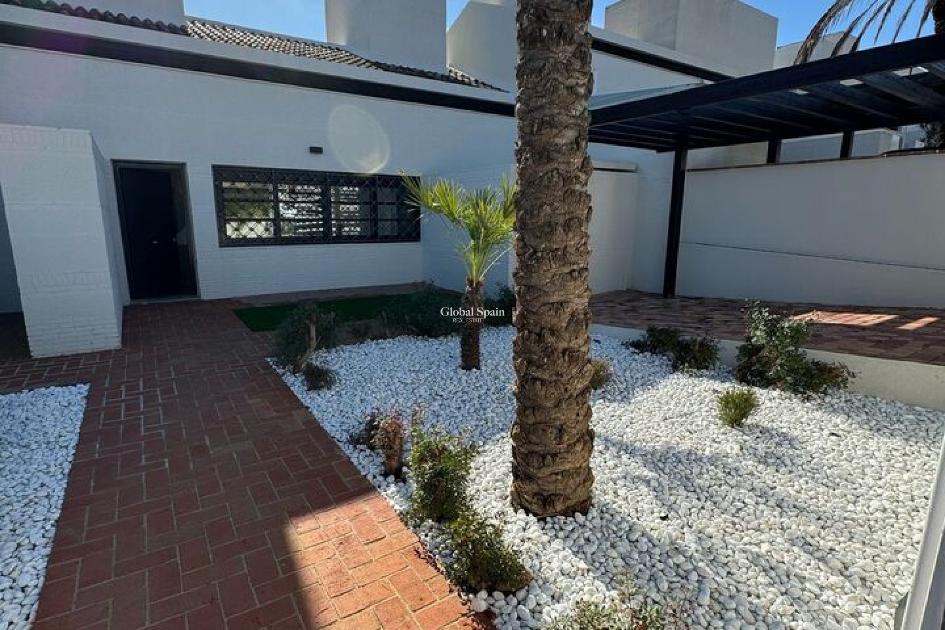 Venta - VILLA -
PERALEJA GOLF - Inland