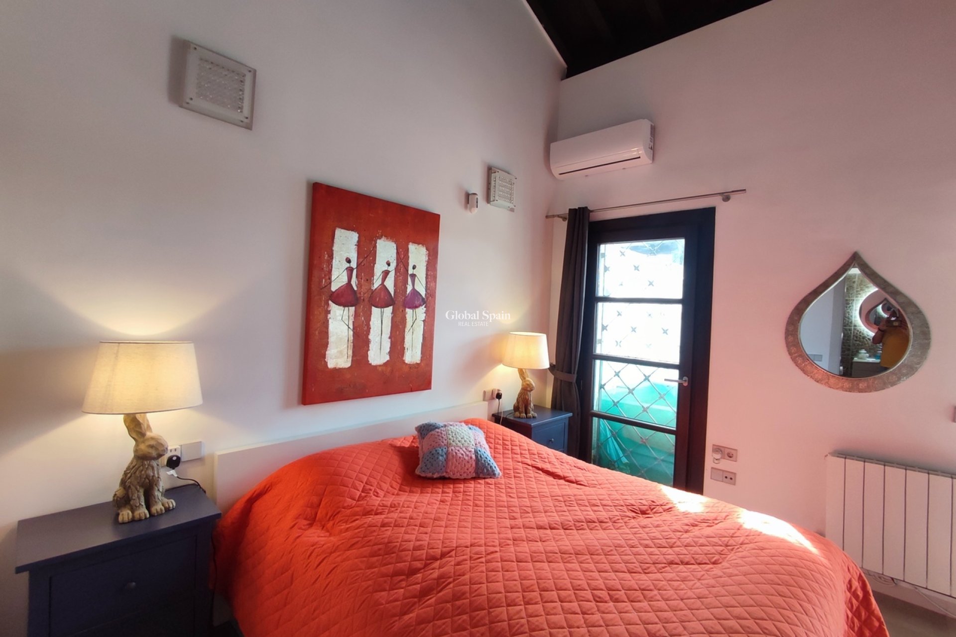 Venta - VILLA -
PERALEJA GOLF - Inland