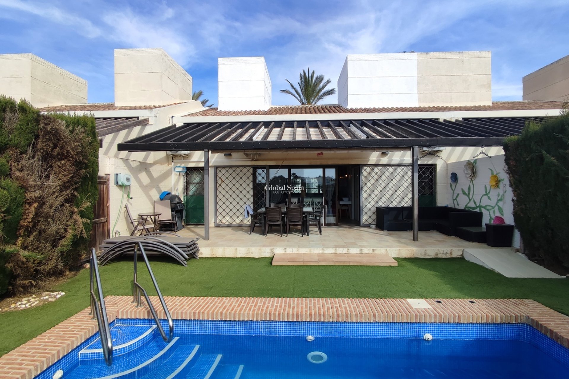 Venta - VILLA -
PERALEJA GOLF - Inland