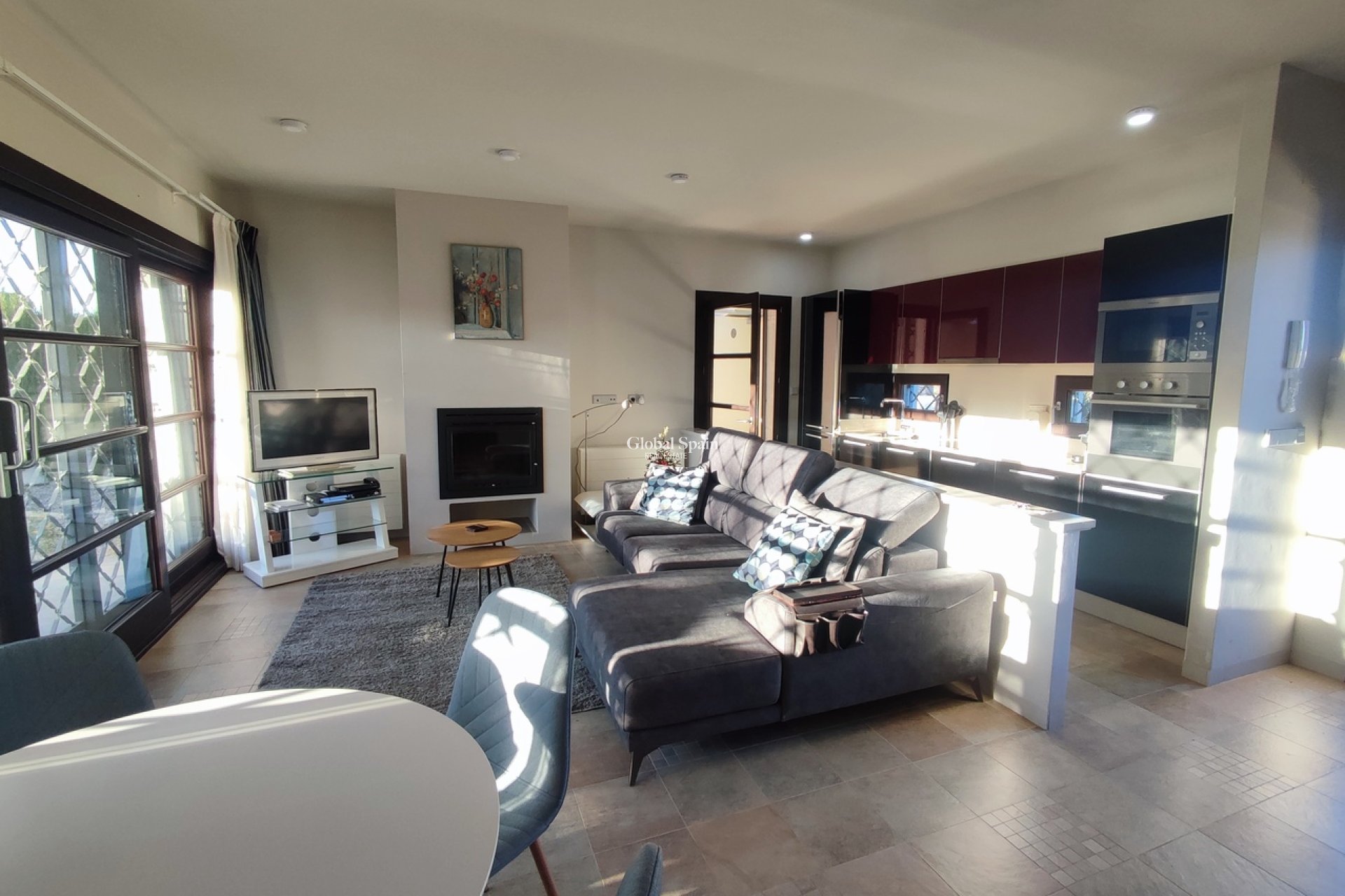 Venta - VILLA -
PERALEJA GOLF - Inland