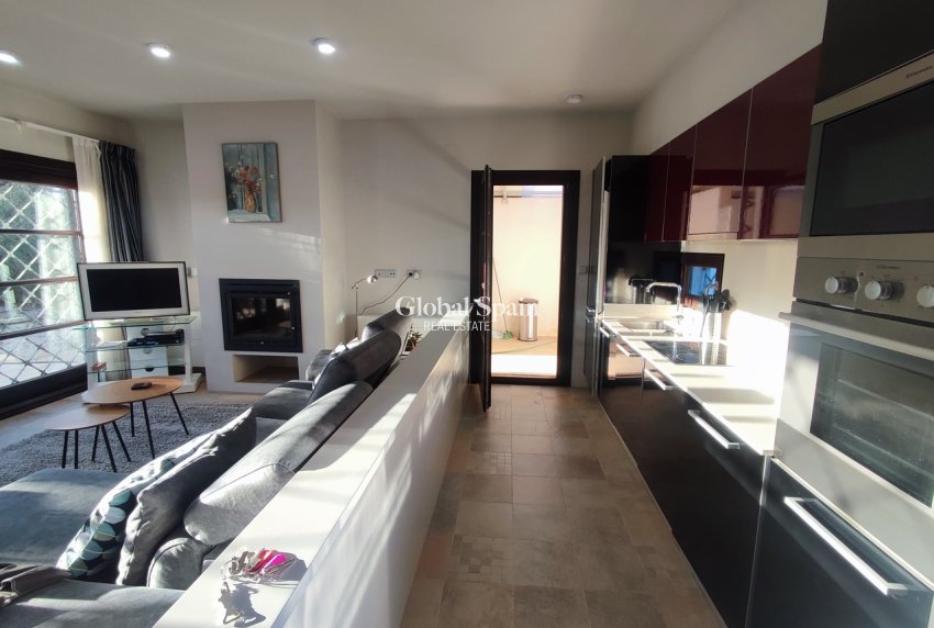 Venta - VILLA -
PERALEJA GOLF - Inland