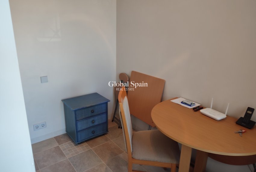 Venta - VILLA -
PERALEJA GOLF - Inland