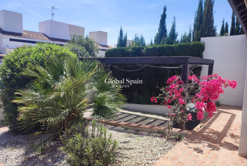 Venta - VILLA -
PERALEJA GOLF - Inland