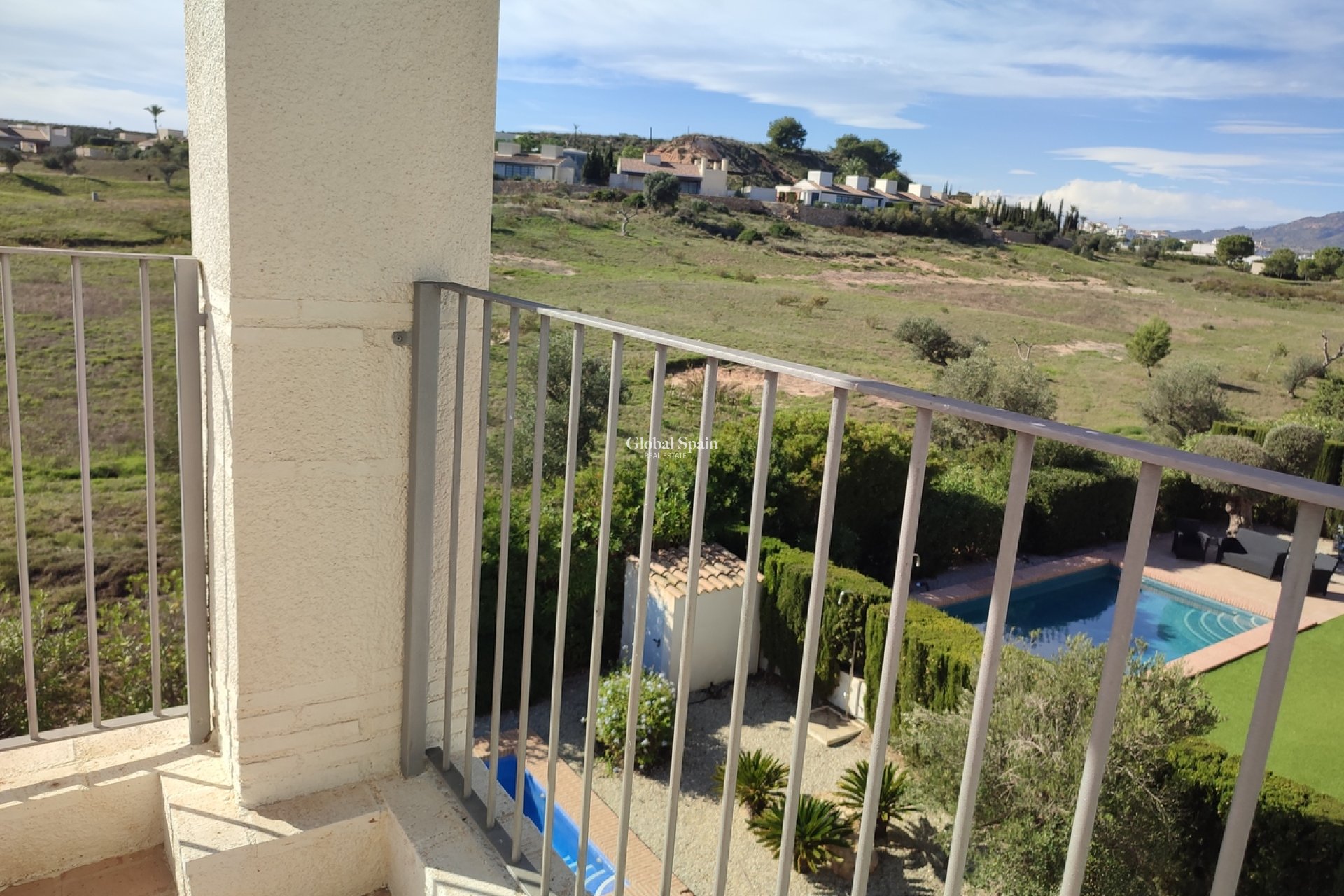 Venta - VILLA -
PERALEJA GOLF - Inland