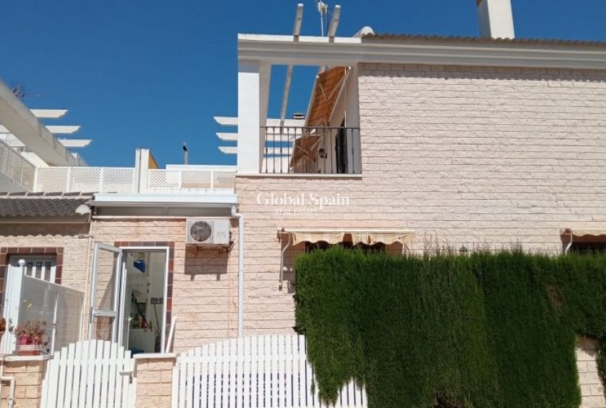 Venta - VILLA -
PILAR DE LA HORADADA - Costa Blanca