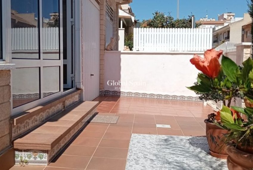 Venta - VILLA -
PILAR DE LA HORADADA - Costa Blanca