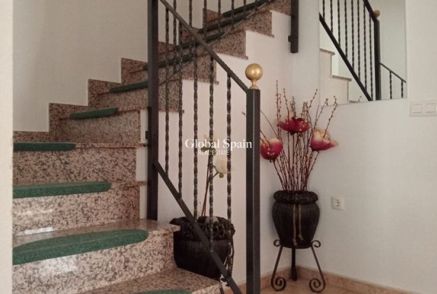 Venta - VILLA -
PILAR DE LA HORADADA - Costa Blanca