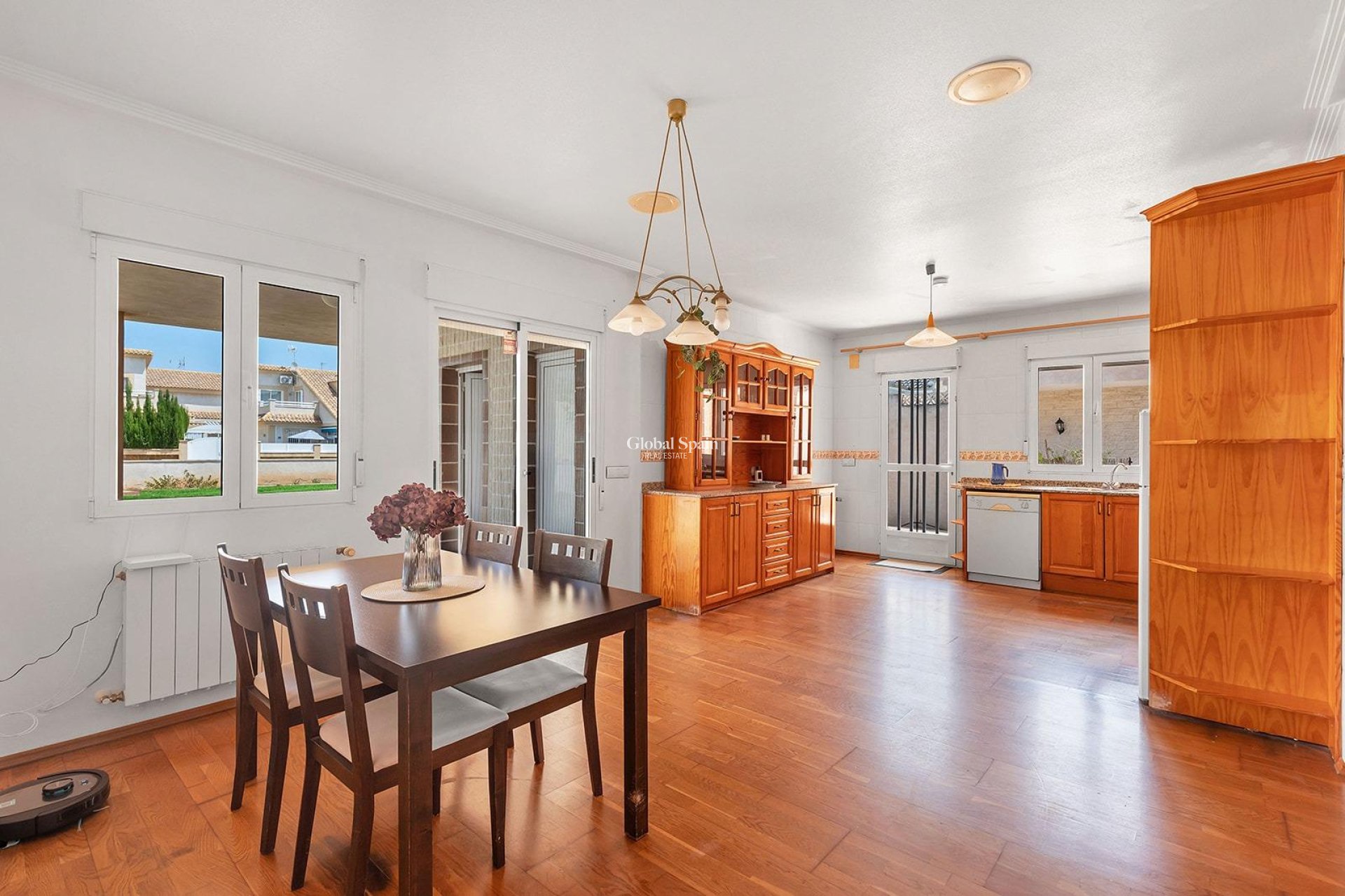 Venta - Villa -
PILAR DE LA HORADADA - La Torre de la Horadada