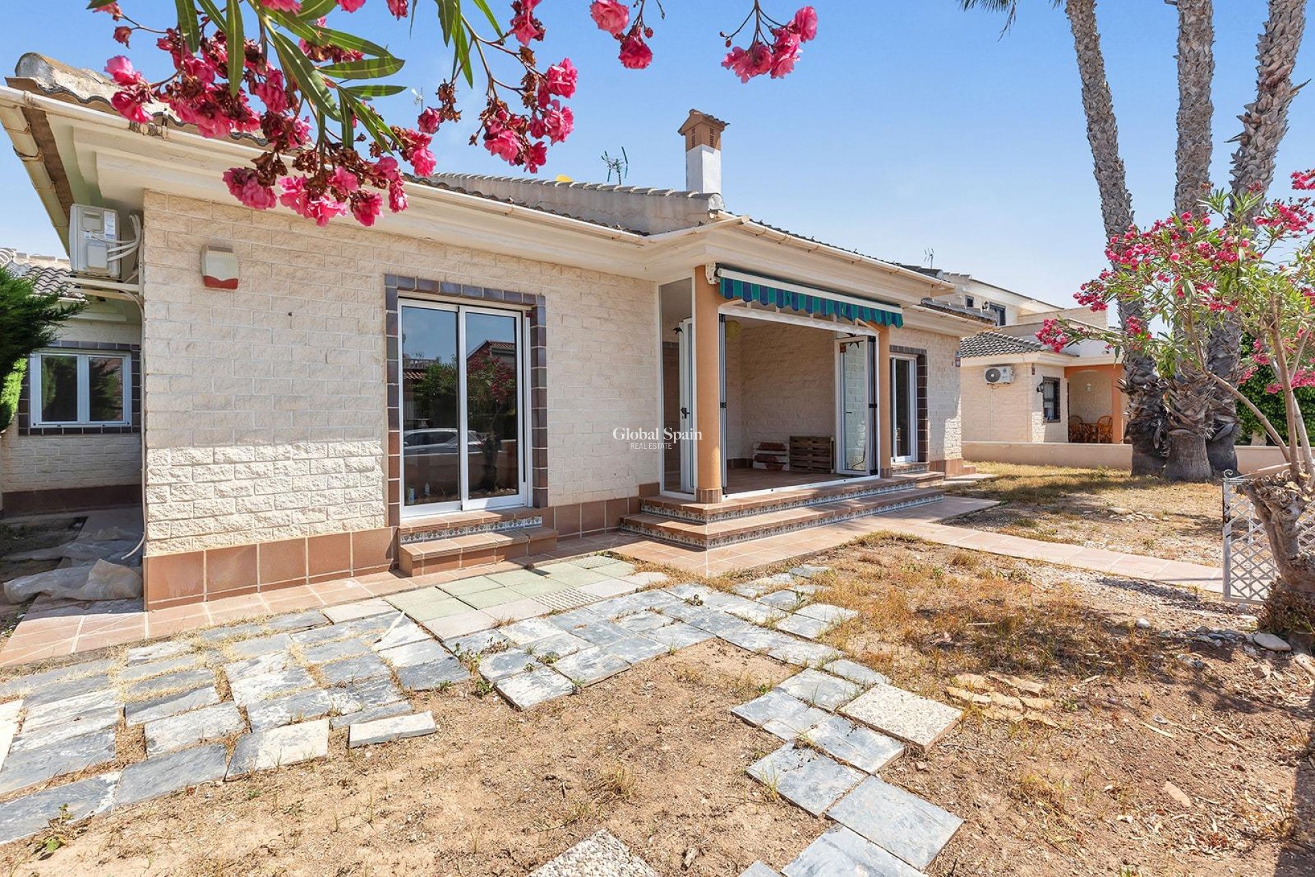 Venta - Villa -
PILAR DE LA HORADADA - La Torre de la Horadada