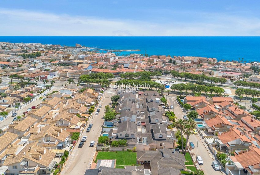 Venta - Villa -
PILAR DE LA HORADADA - La Torre de la Horadada