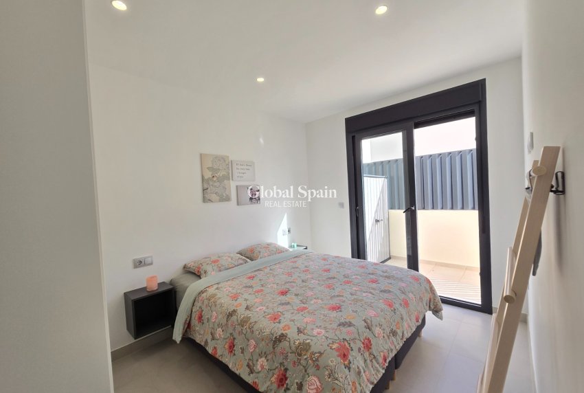 Venta - Villa -
PILAR DE LA HORADADA - Lo Romero Golf