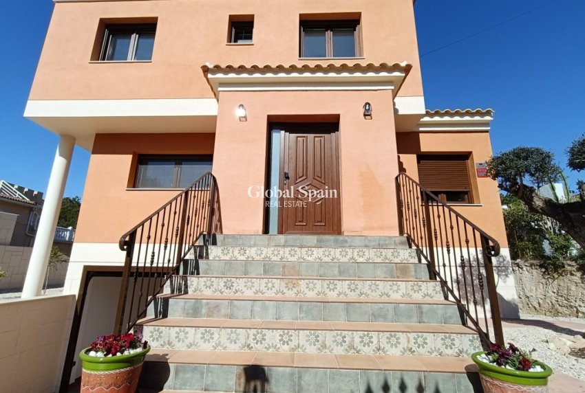 Venta - VILLA -
PILAR DE LA HORADADA - Pinar de Campoverde