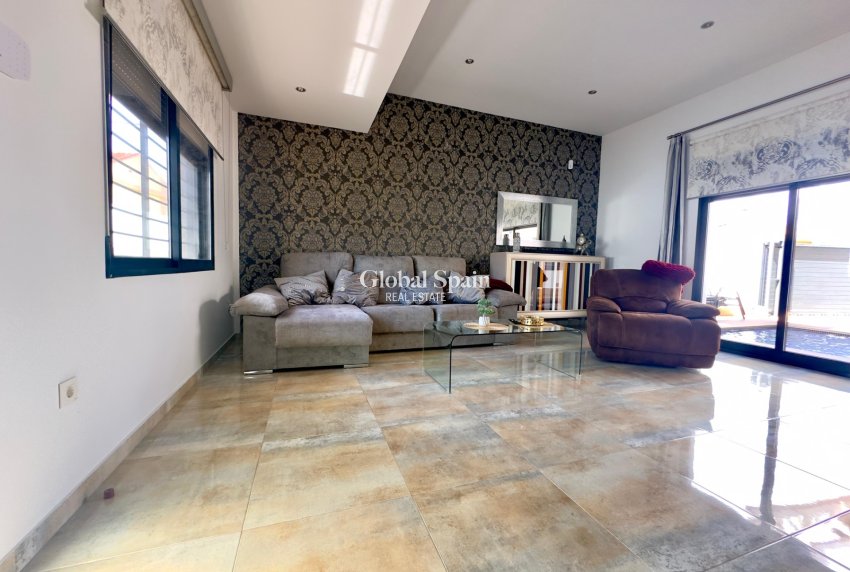 Venta - VILLA -
PILAR DE LA HORADADA - Torre de la Horadada