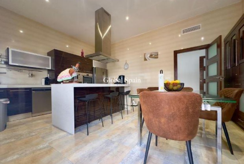 Venta - VILLA -
PILAR DE LA HORADADA - Torre de la Horadada