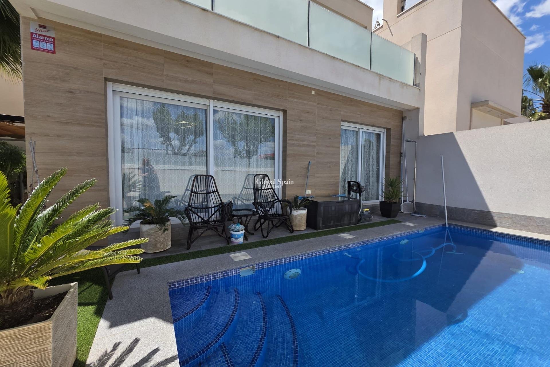 Venta - VILLA -
PILAR DE LA HORADADA - Zona Pueblo