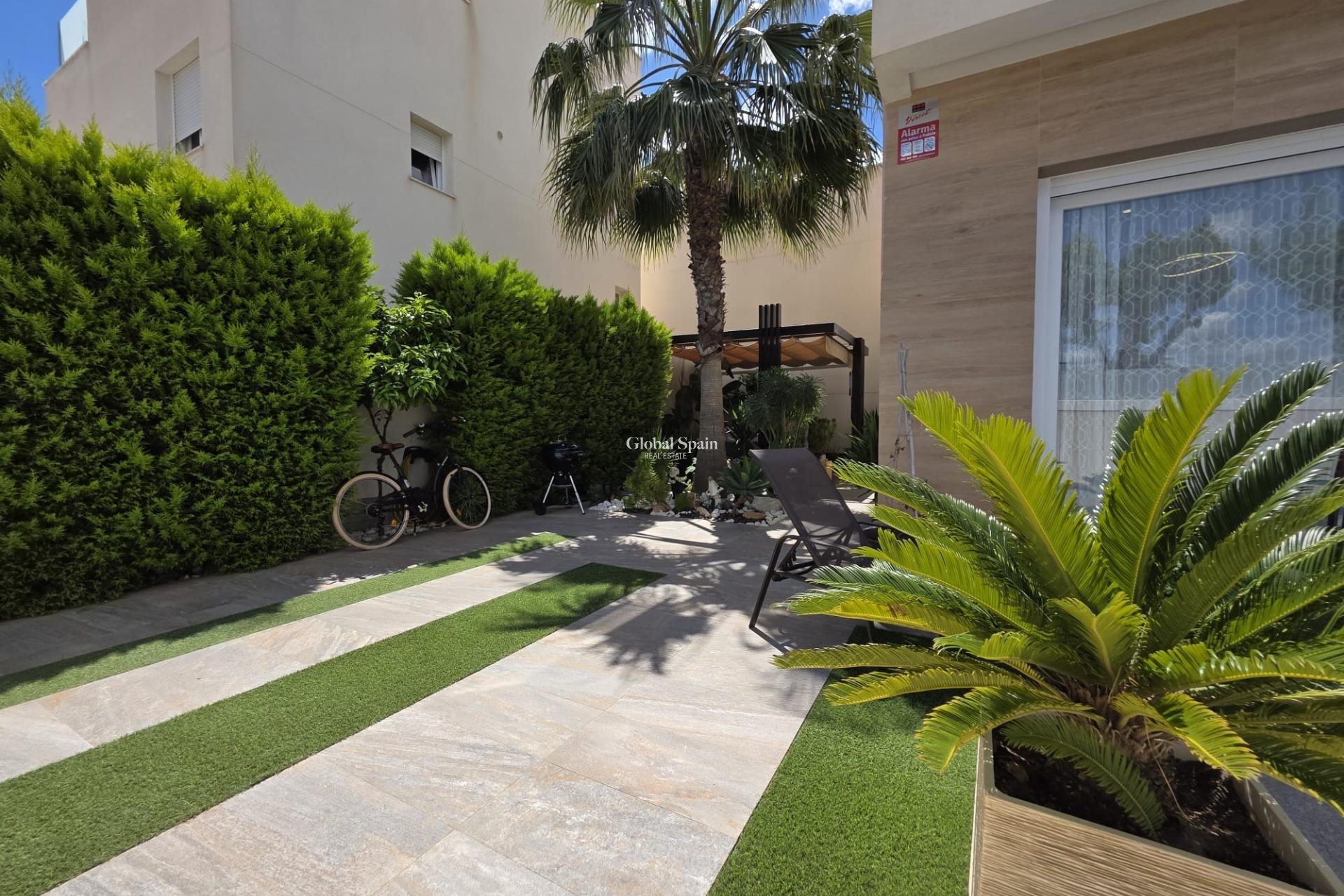 Venta - VILLA -
PILAR DE LA HORADADA - Zona Pueblo