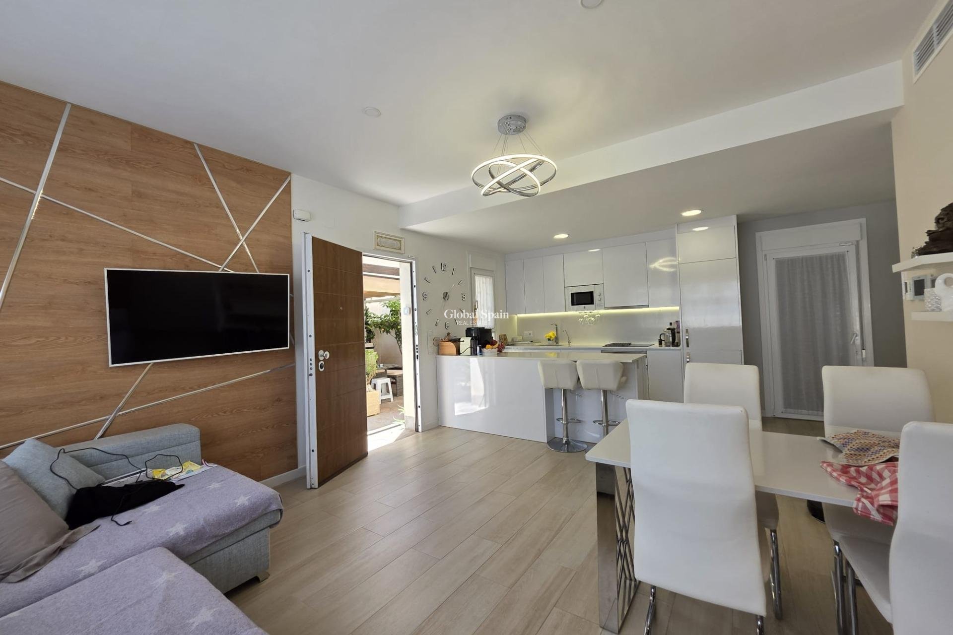 Venta - VILLA -
PILAR DE LA HORADADA - Zona Pueblo