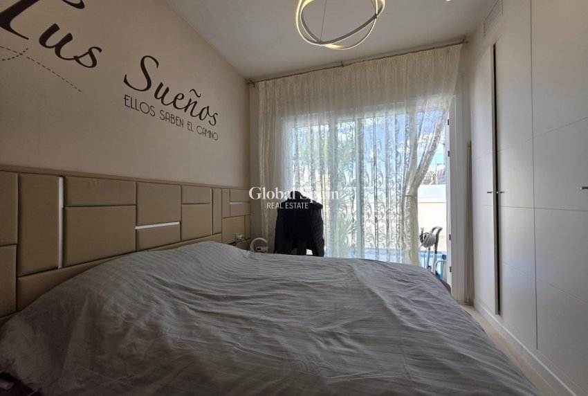 Venta - VILLA -
PILAR DE LA HORADADA - Zona Pueblo