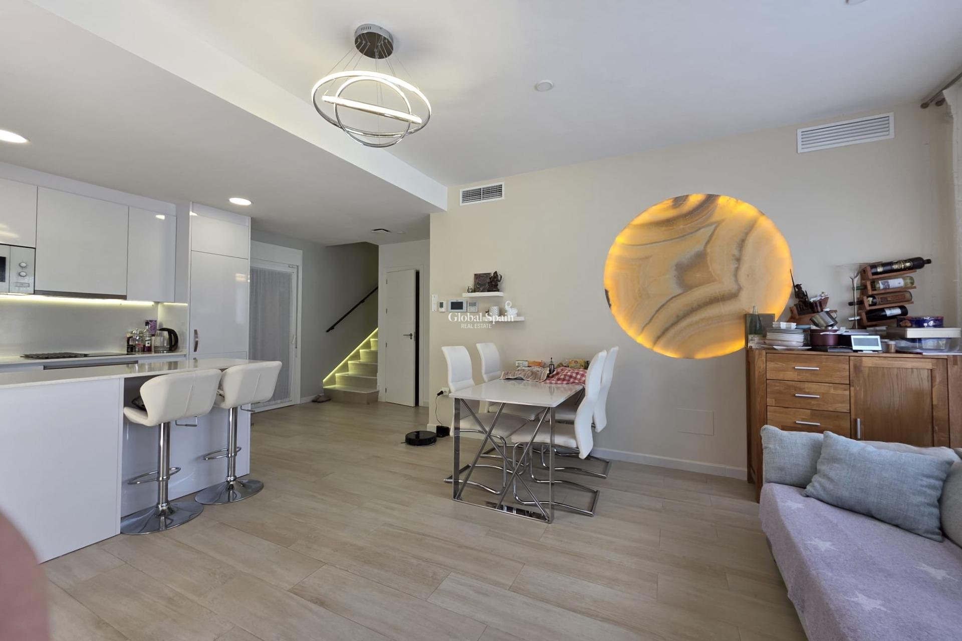 Venta - VILLA -
PILAR DE LA HORADADA - Zona Pueblo