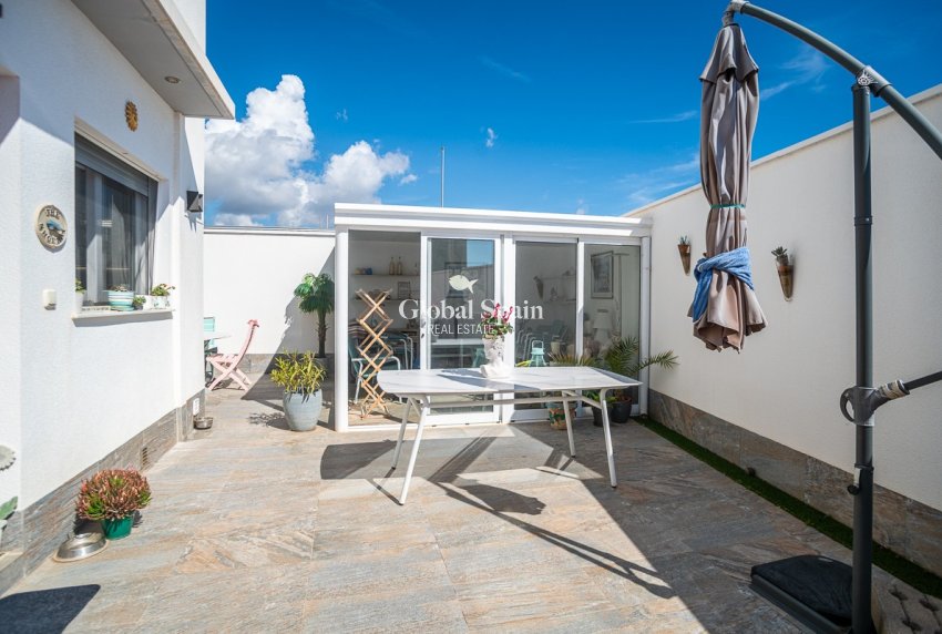 Venta - VILLA -
PILAR DE LA HORADADA