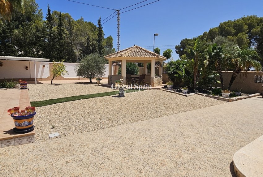 Venta - VILLA -
PINAR DE CAMPOVERDE - Inland