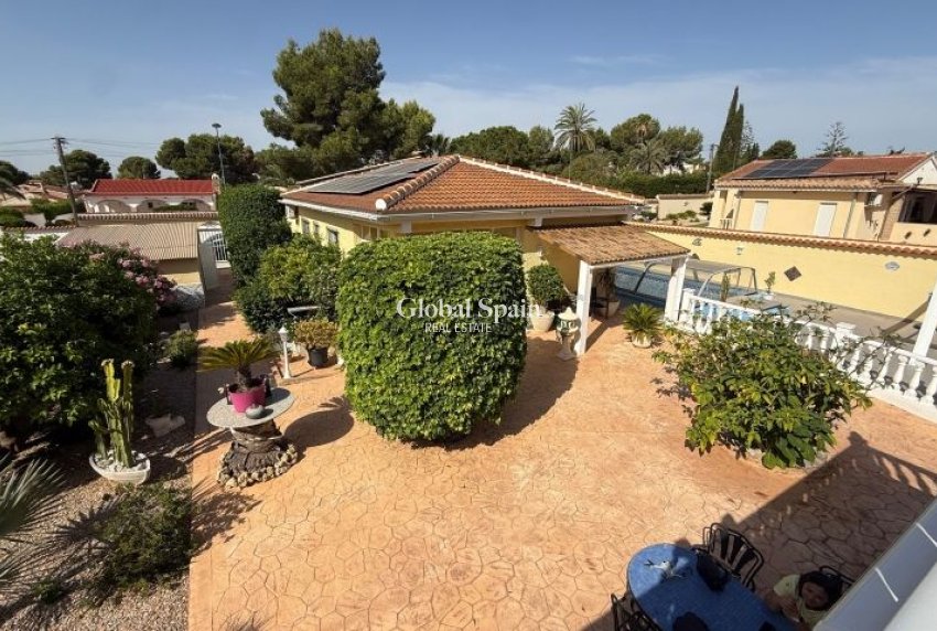 Venta - VILLA -
PINAR DE CAMPOVERDE - Inland