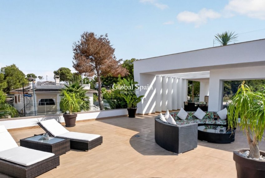 Venta - VILLA -
PINAR DE CAMPOVERDE - Inland