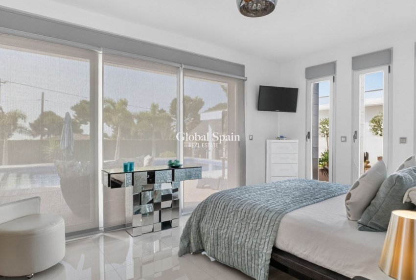 Venta - VILLA -
Pinar de Campoverde