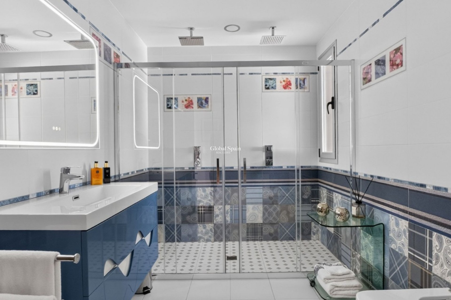 Venta - VILLA -
Pinar de Campoverde