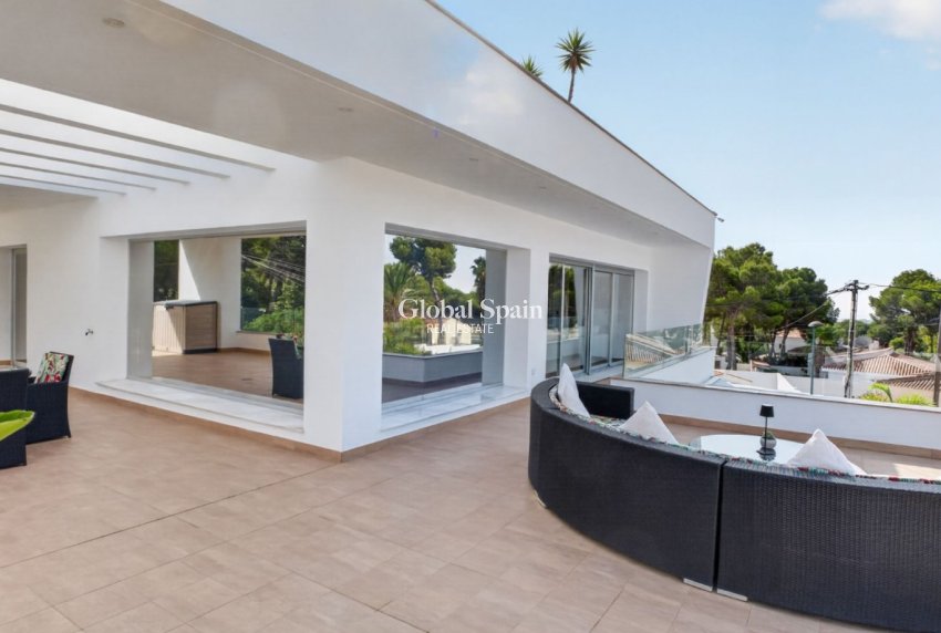 Venta - VILLA -
Pinar de Campoverde