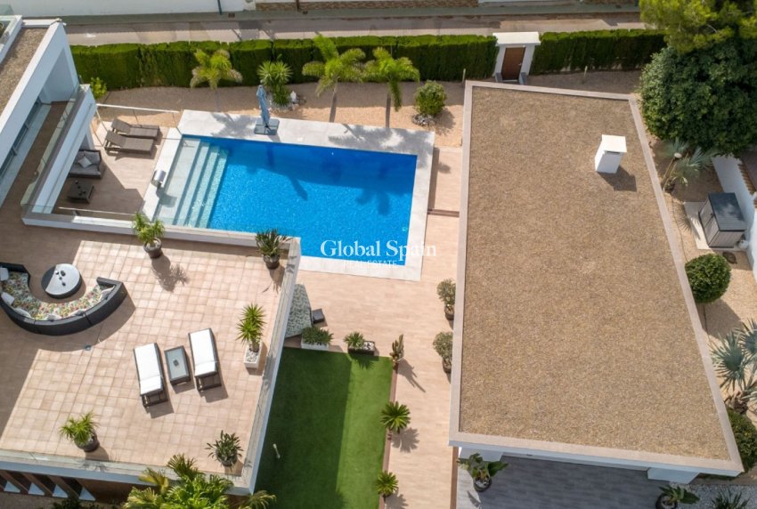 Venta - VILLA -
Pinar de Campoverde