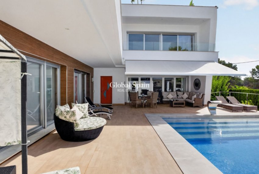 Venta - VILLA -
Pinar de Campoverde