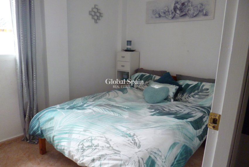 Venta - VILLA -
PLAYA FLAMENCA - Costa Blanca