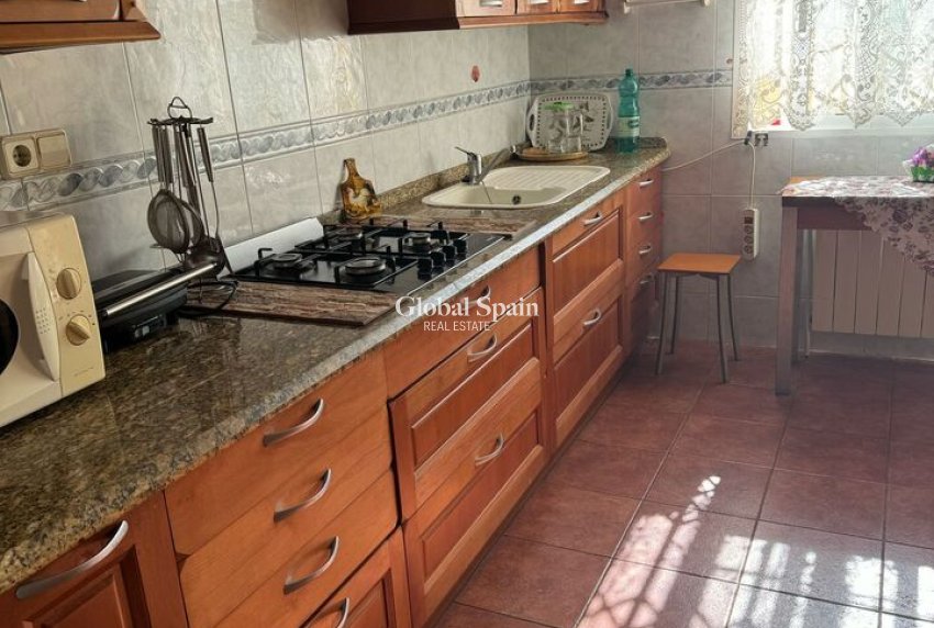 Venta - VILLA -
PLAYA FLAMENCA - Costa Blanca