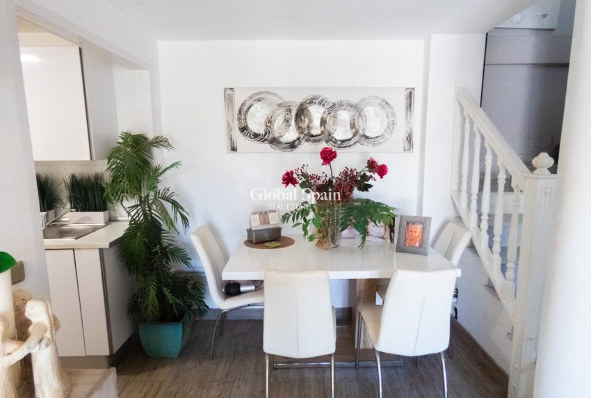 Venta - VILLA -
PLAYA FLAMENCA - Costa Blanca