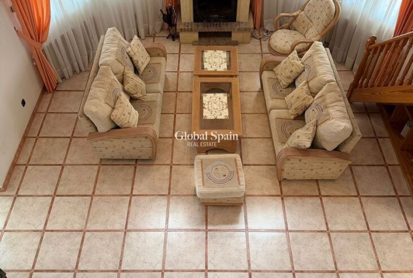 Venta - VILLA -
PLAYA FLAMENCA - Costa Blanca