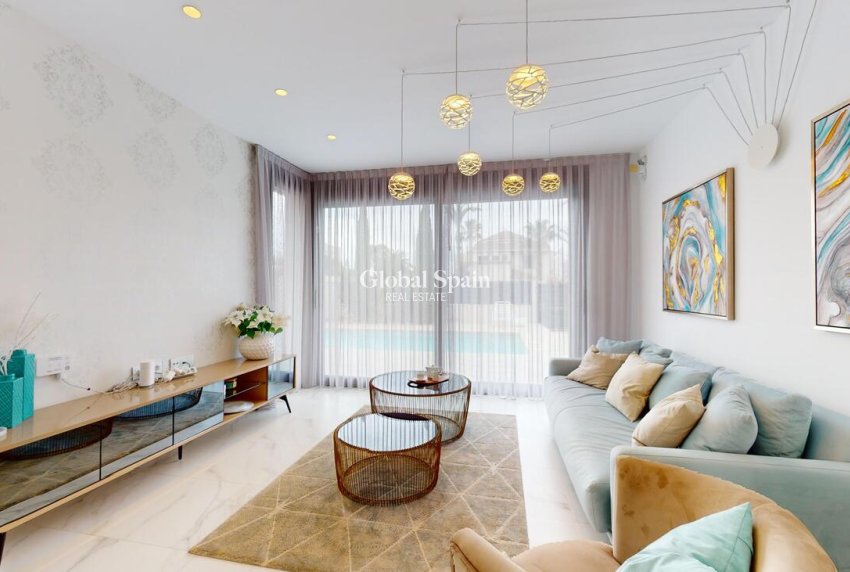 Venta - VILLA -
PLAYA HONDA - Costa Calida