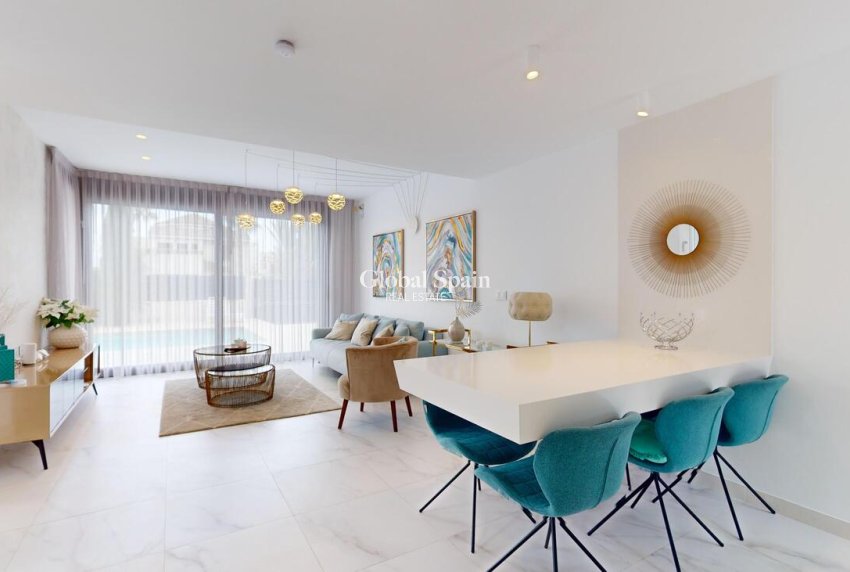 Venta - VILLA -
PLAYA HONDA - Costa Calida