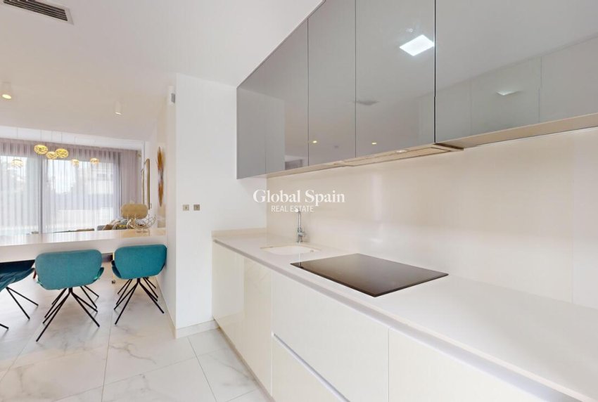 Venta - VILLA -
PLAYA HONDA - Costa Calida