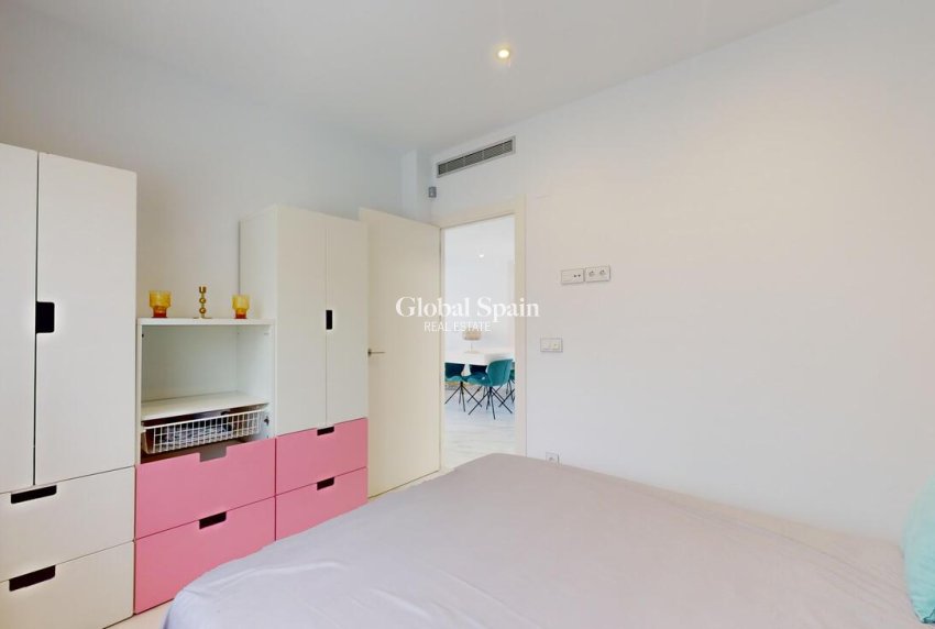 Venta - VILLA -
PLAYA HONDA - Costa Calida