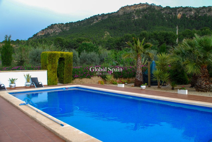 Venta - VILLA -
PLIEGO - Inland