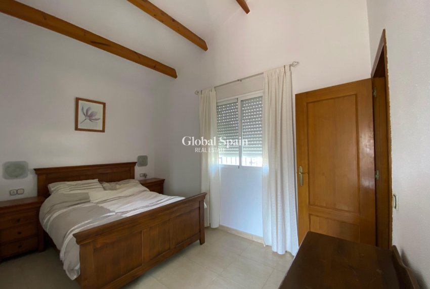 Venta - VILLA -
POLOP - Alberca