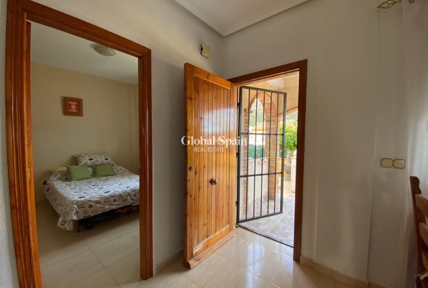 Venta - VILLA -
POLOP - Alberca