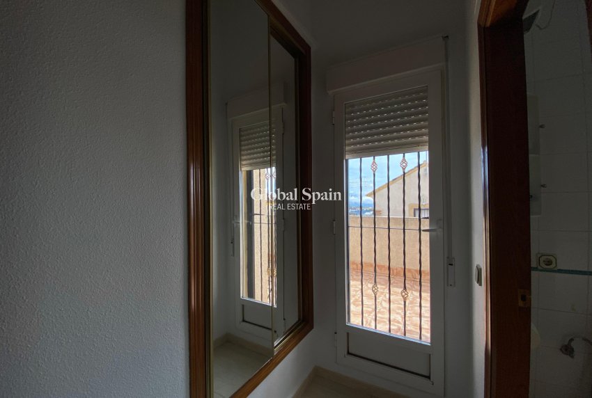 Venta - VILLA -
POLOP - Alberca