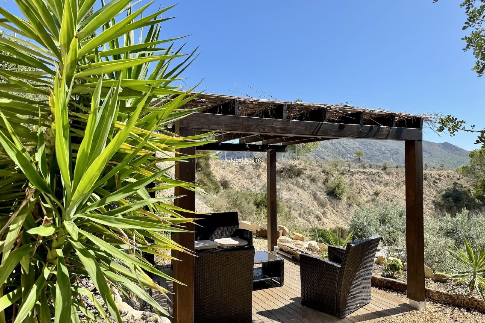 Venta - VILLA -
RELLEU - Inland